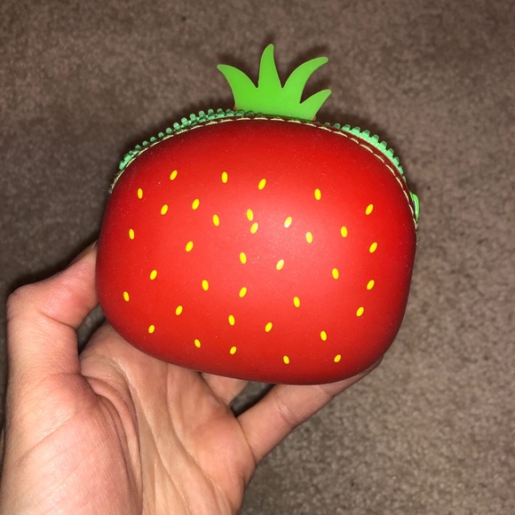 strawberry coin purse - Picture 3 of 3